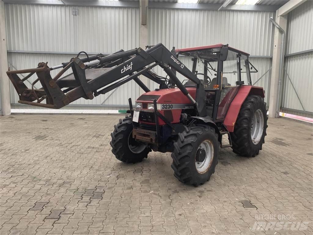 Case IH 3230 曳引機