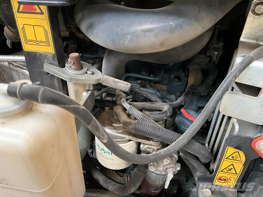 Kubota U 27-4 小型挖土機/掘鑿機<7t(小型挖掘機)