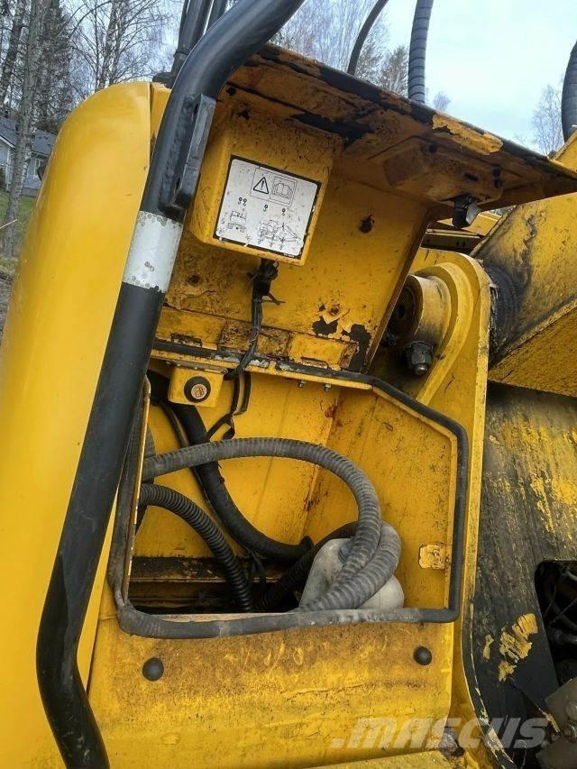 JCB JS 200 LC 履帶式 挖土機/掘鑿機/挖掘機