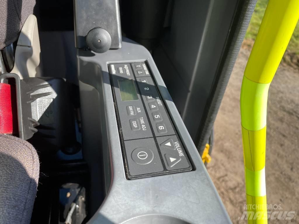 Komatsu PC 210 長臂前伸型挖土機/掘鑿機/挖掘機