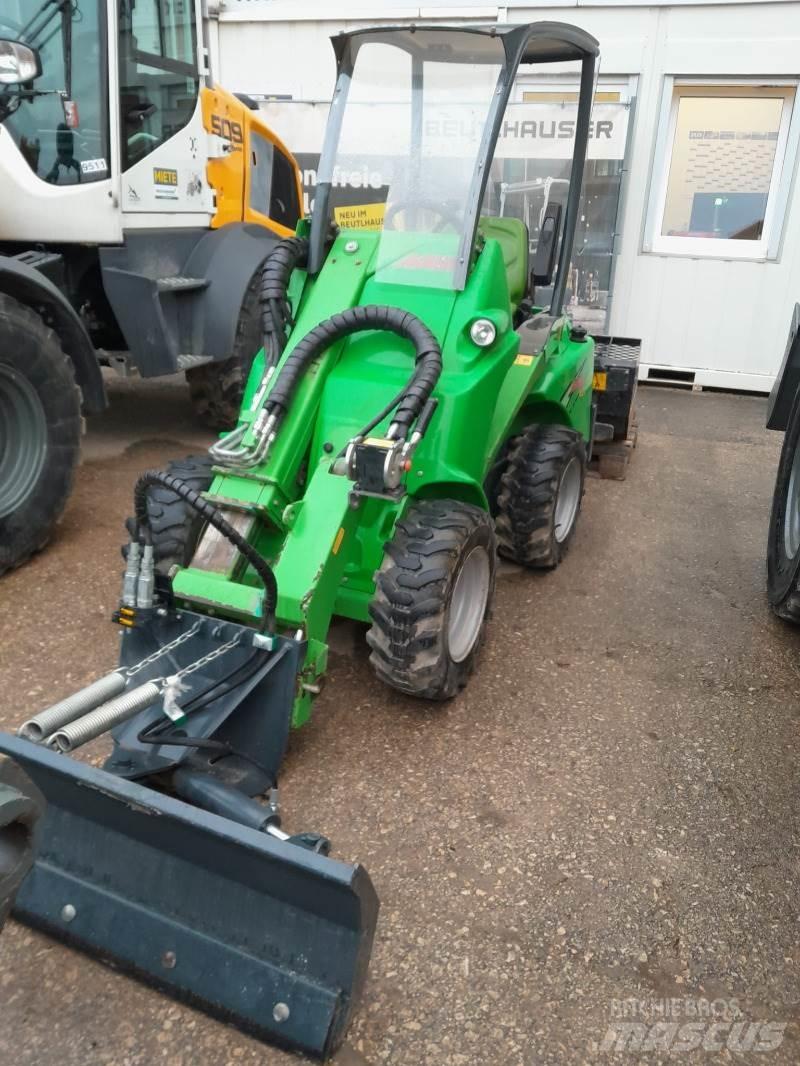 Avant 420 小型裝載機