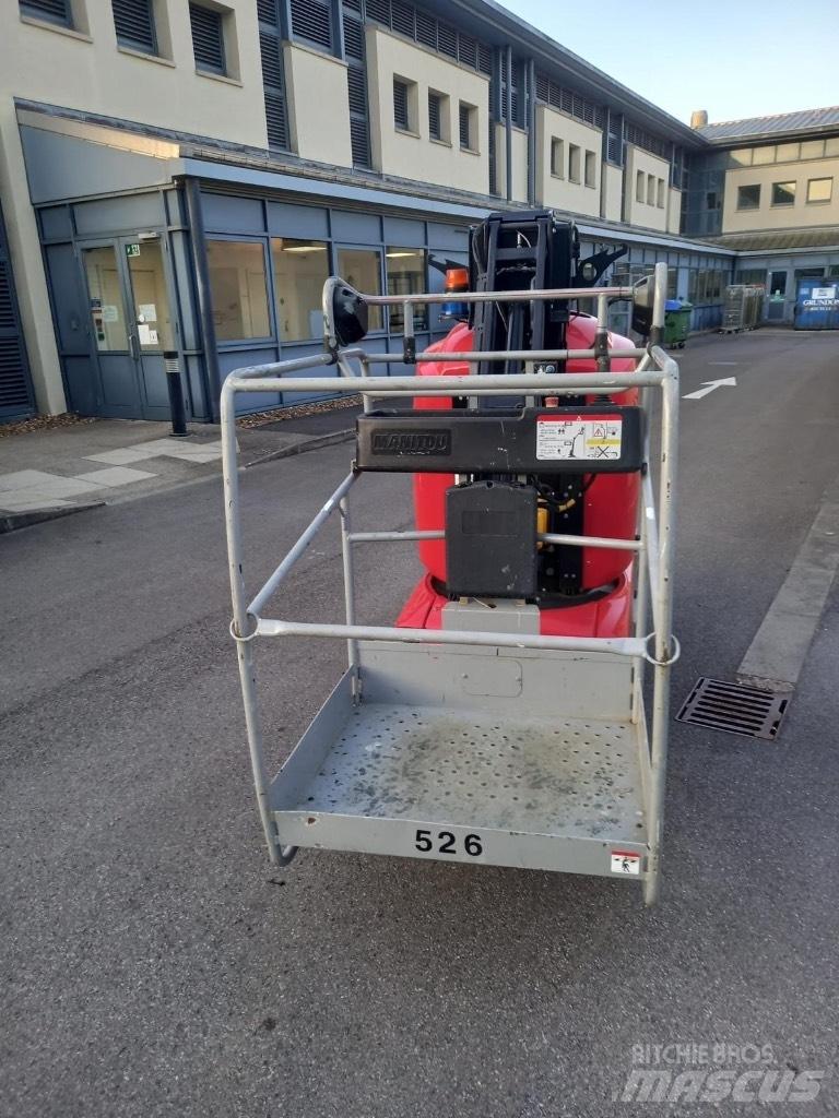 Manitou 100 VJR 垂直升降工作台