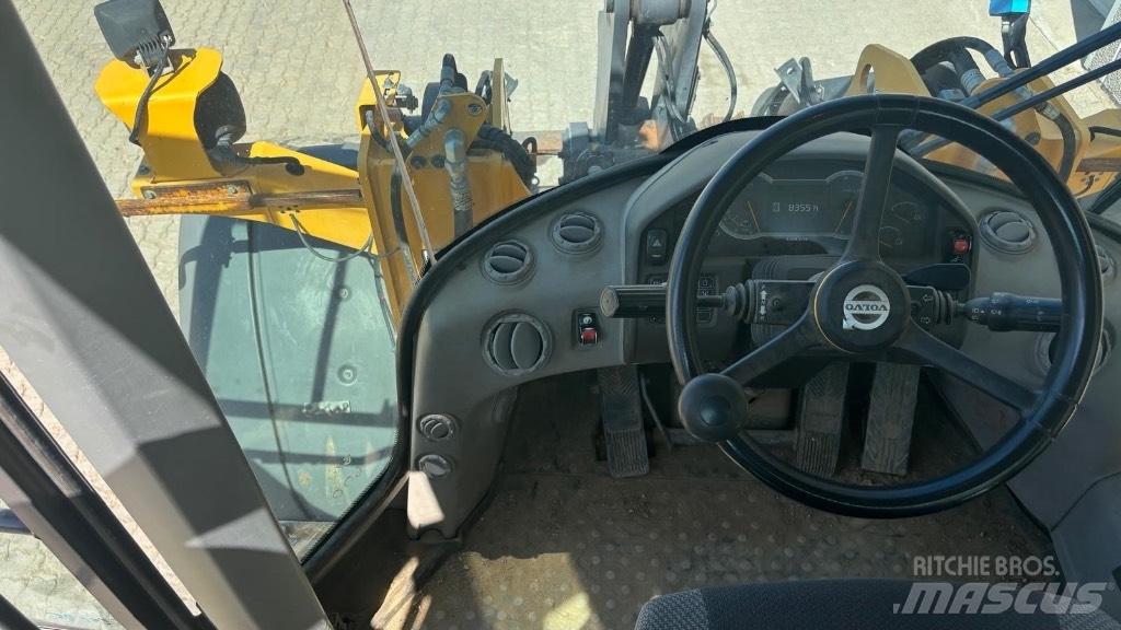 Volvo BM L 70H 輪胎式裝載機