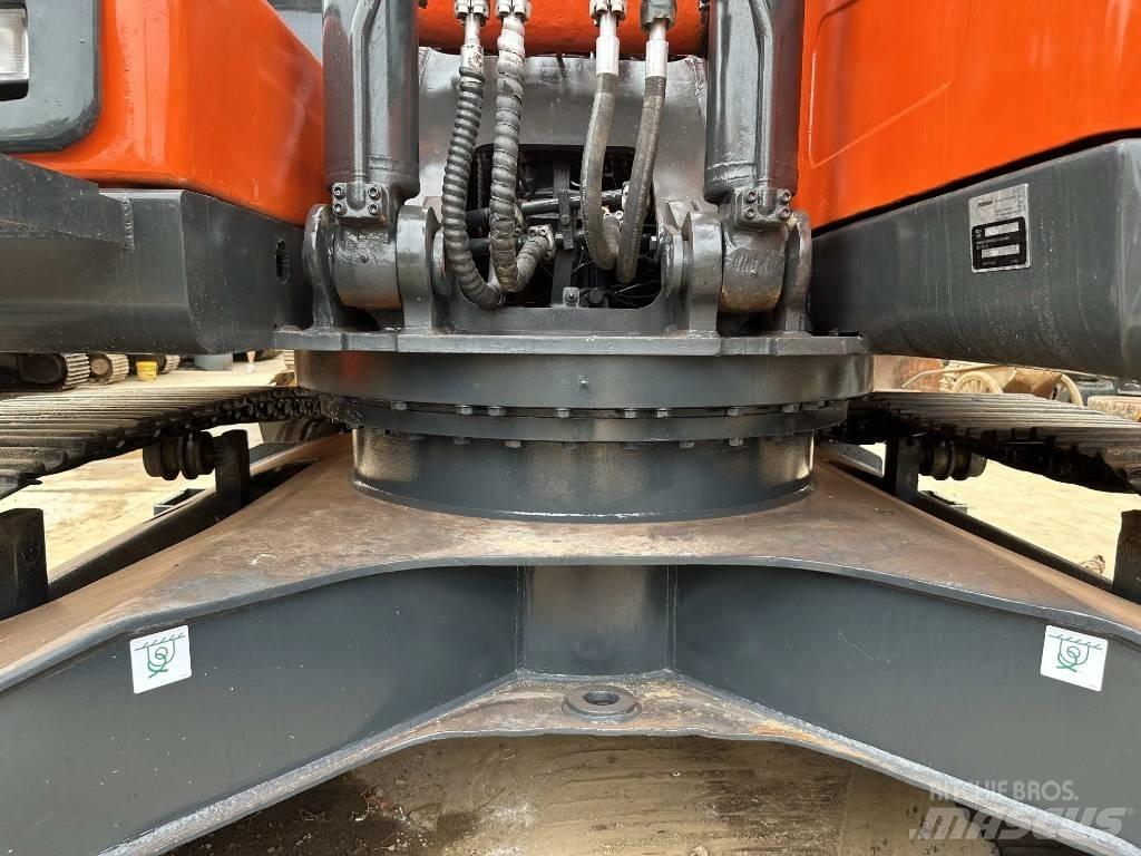 Doosan DX225LC-9C 履帶式 挖土機/掘鑿機/挖掘機