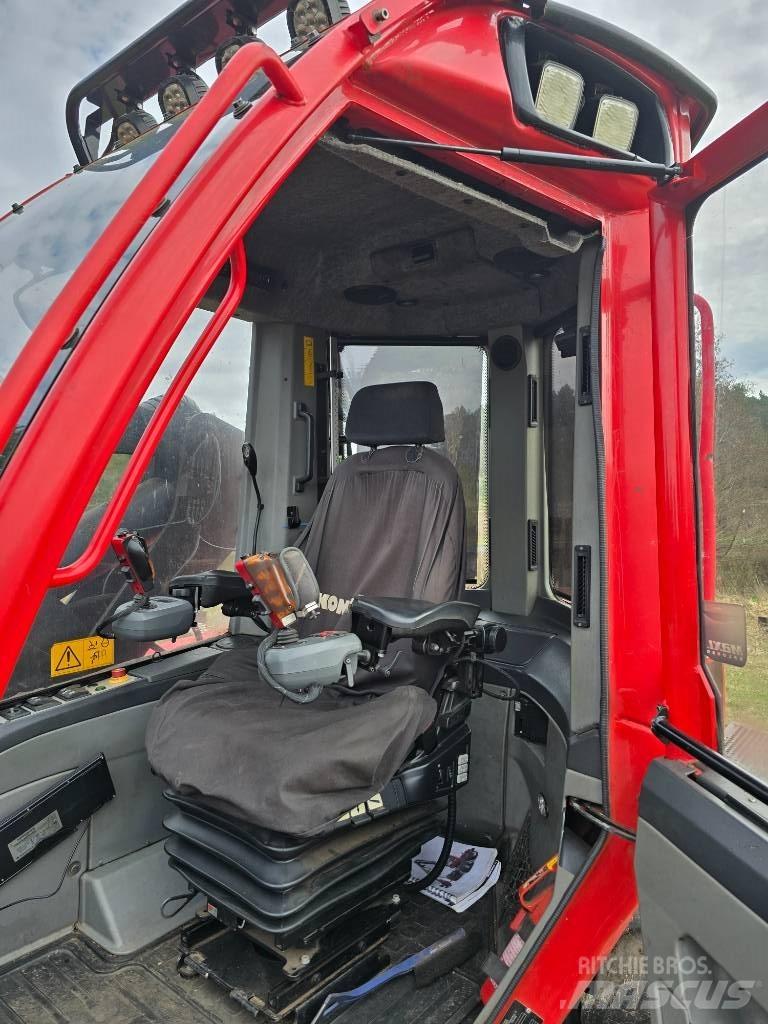 Komatsu 911.6 收穫機
