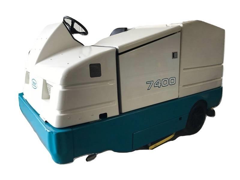Tennant 7400 GAZ 掃倉機
