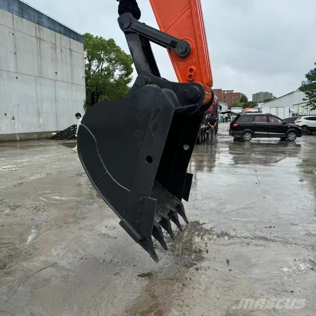 Doosan DX 225 LC 履帶式 挖土機/掘鑿機/挖掘機