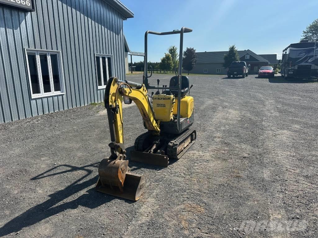 Wacker Neuson 803 小型挖土機/掘鑿機<7t(小型挖掘機)