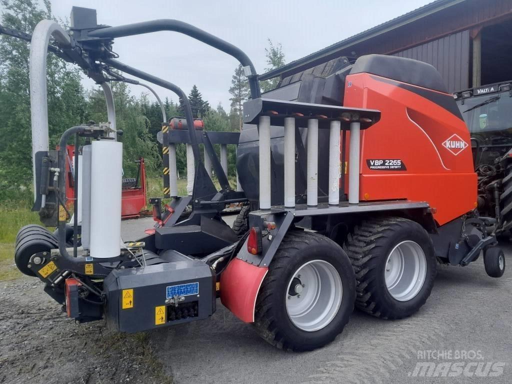 Kuhn VBP 2265 圓型牧草打包機