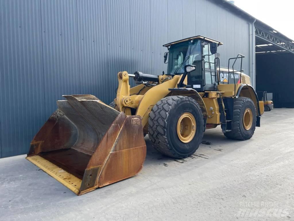 CAT 966M 輪胎式裝載機