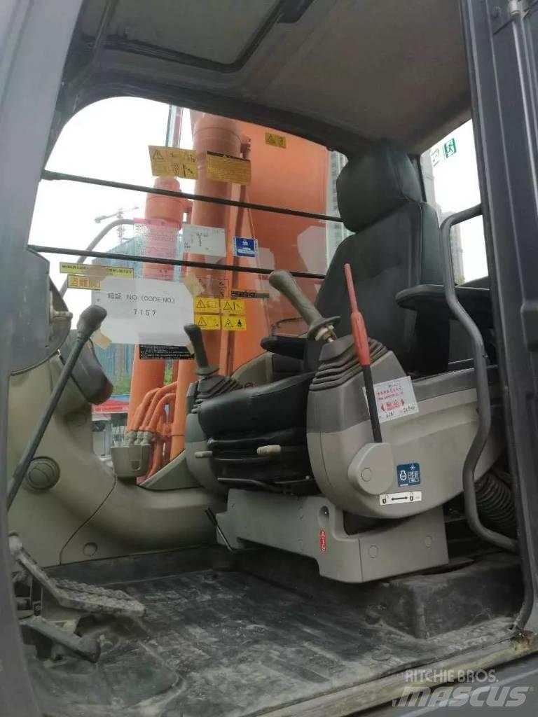 Hitachi ZX 200 履帶式 挖土機/掘鑿機/挖掘機