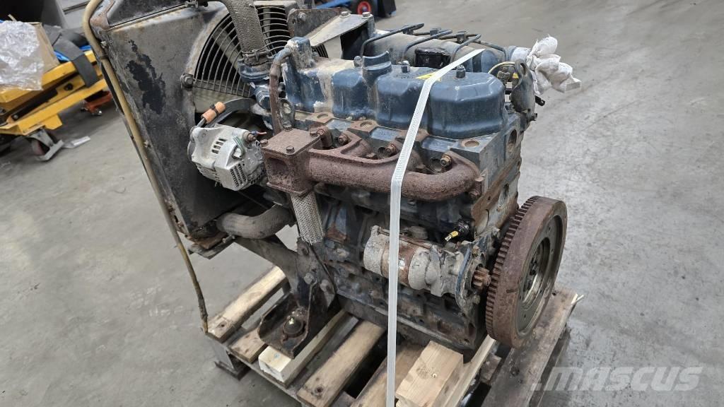 Kubota V 2203 E 引擎/發動機