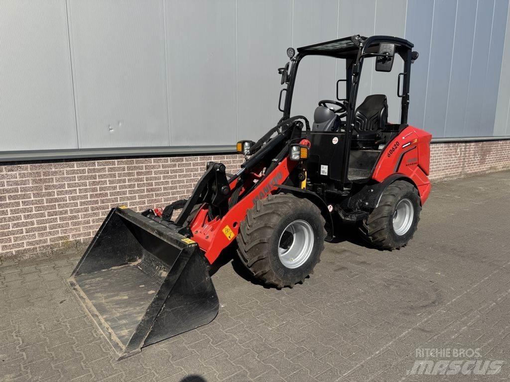 Manitou MLA3 輪胎式裝載機