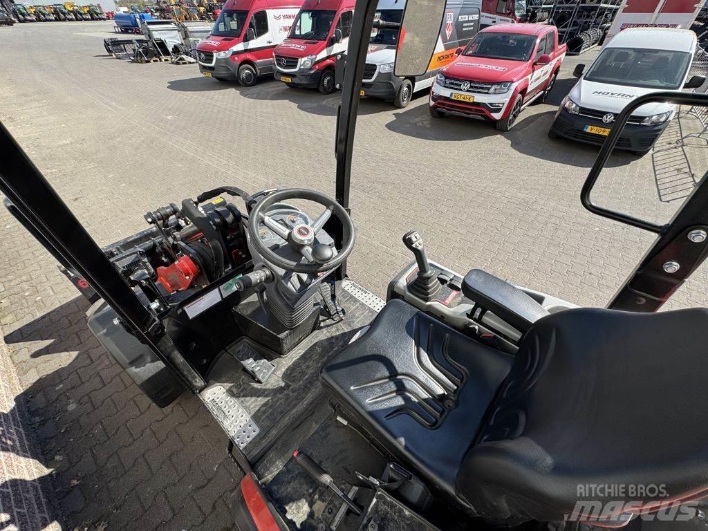Manitou MLA3 輪胎式裝載機