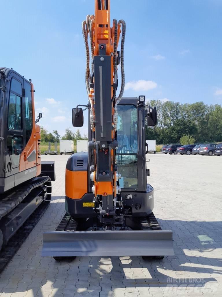 Doosan DX 27 Z-7 小型挖土機/掘鑿機<7t(小型挖掘機)