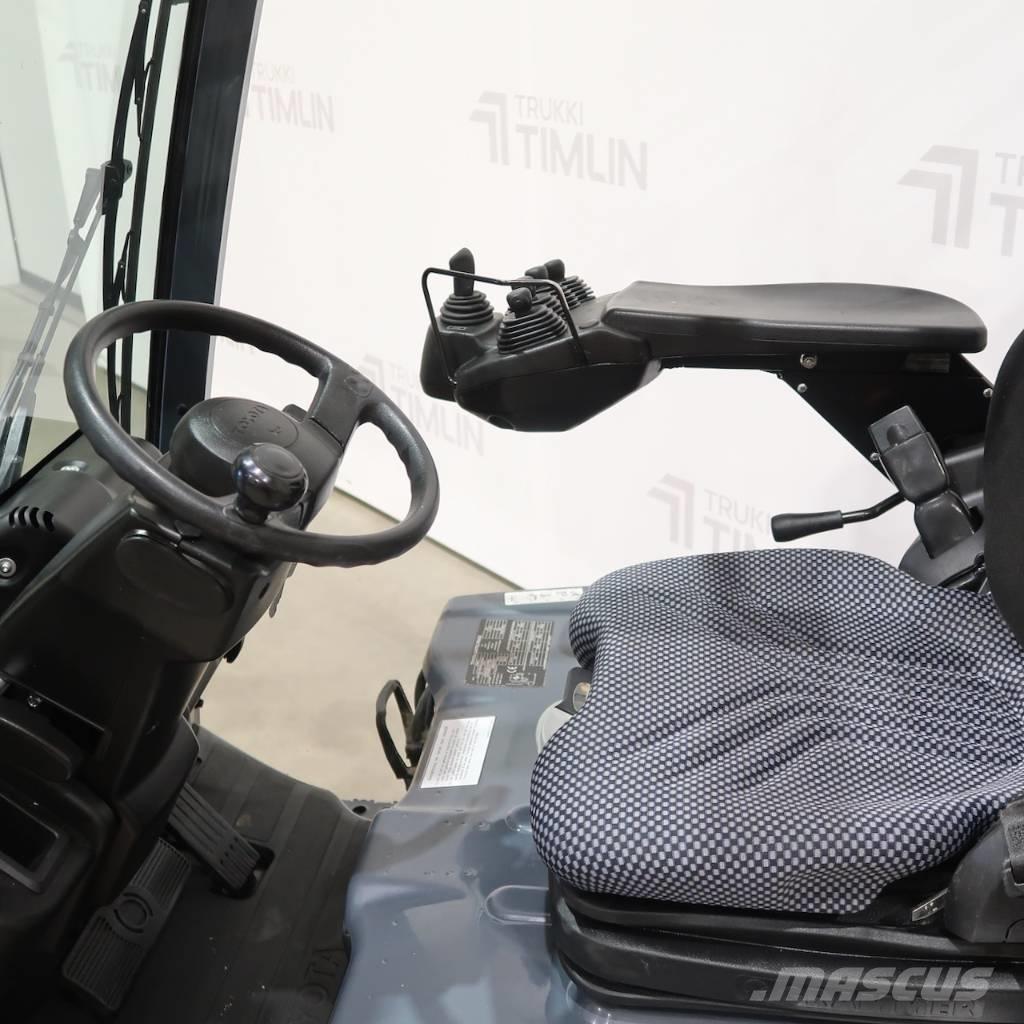 Toyota 8FBM20T 電動堆高機