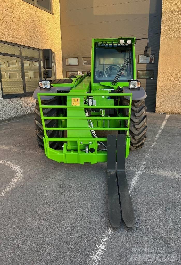 Merlo TF30.7 農業用伸縮臂裝載機
