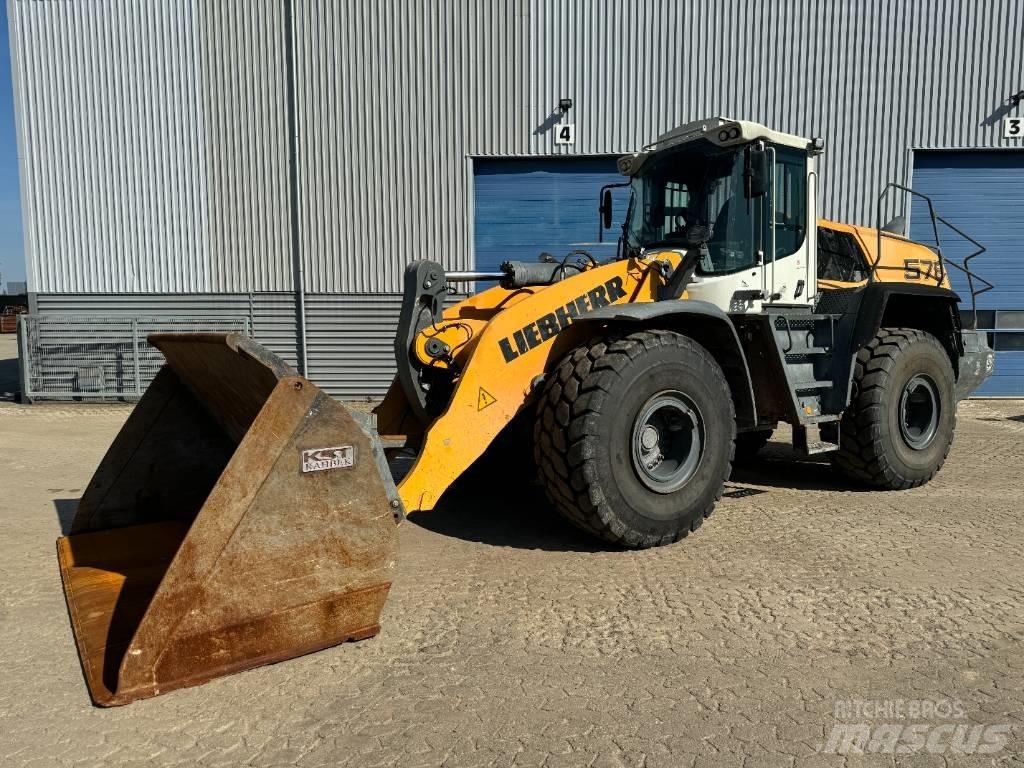 Liebherr L 576 輪胎式裝載機