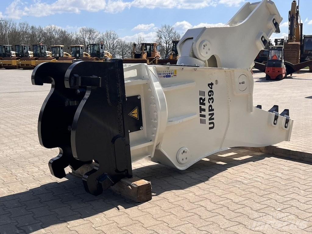  Crusher ITR UNP394 工程軋碎機(壓碎機)