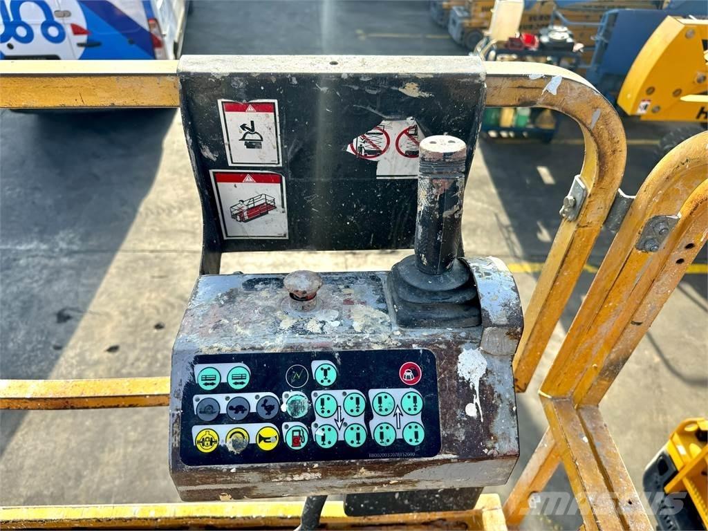 Haulotte H18SXL 剪式升降機