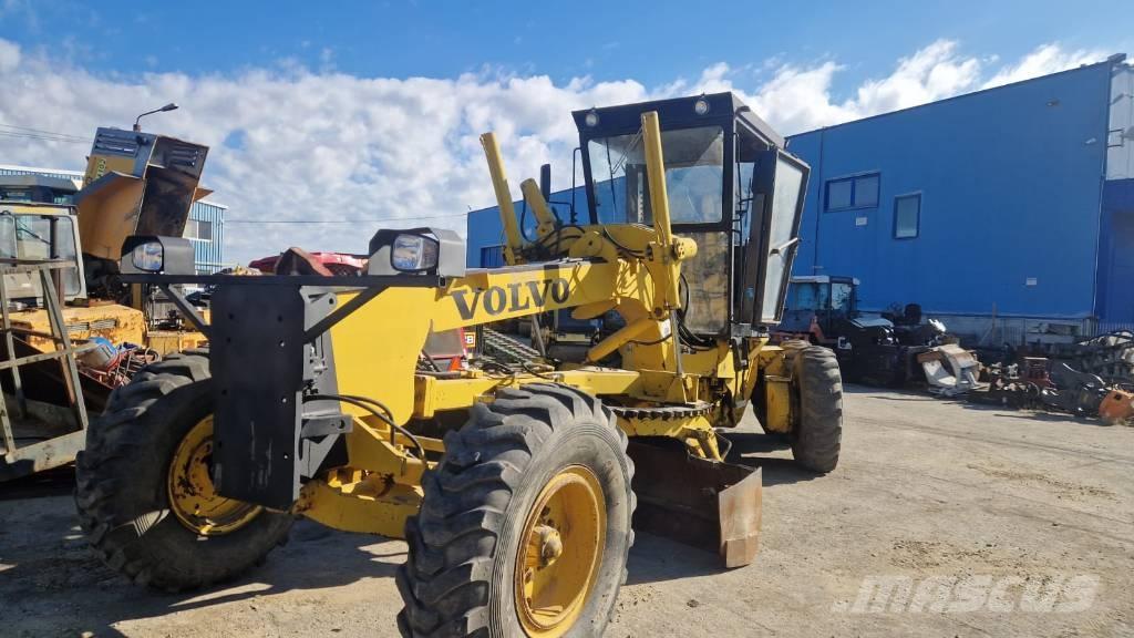 Volvo Champion 720 平土機