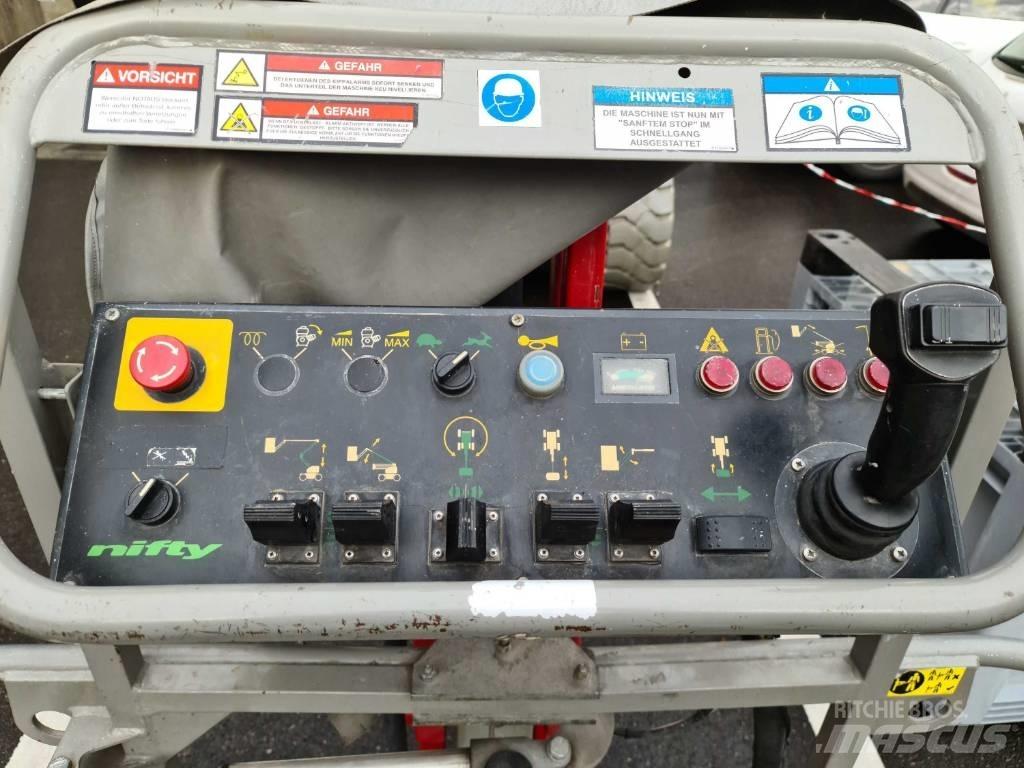 Niftylift HR17NE 曲臂高空作業車