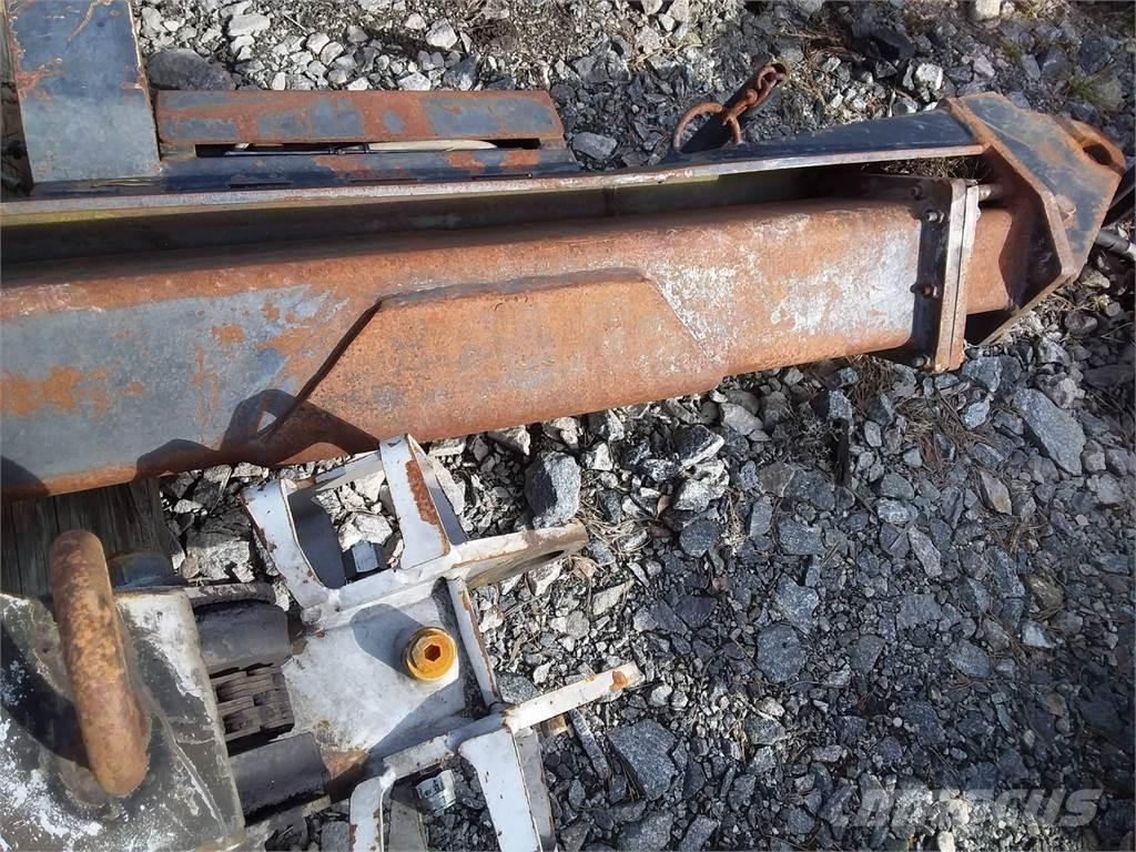 CAT 2200 收穫起重機