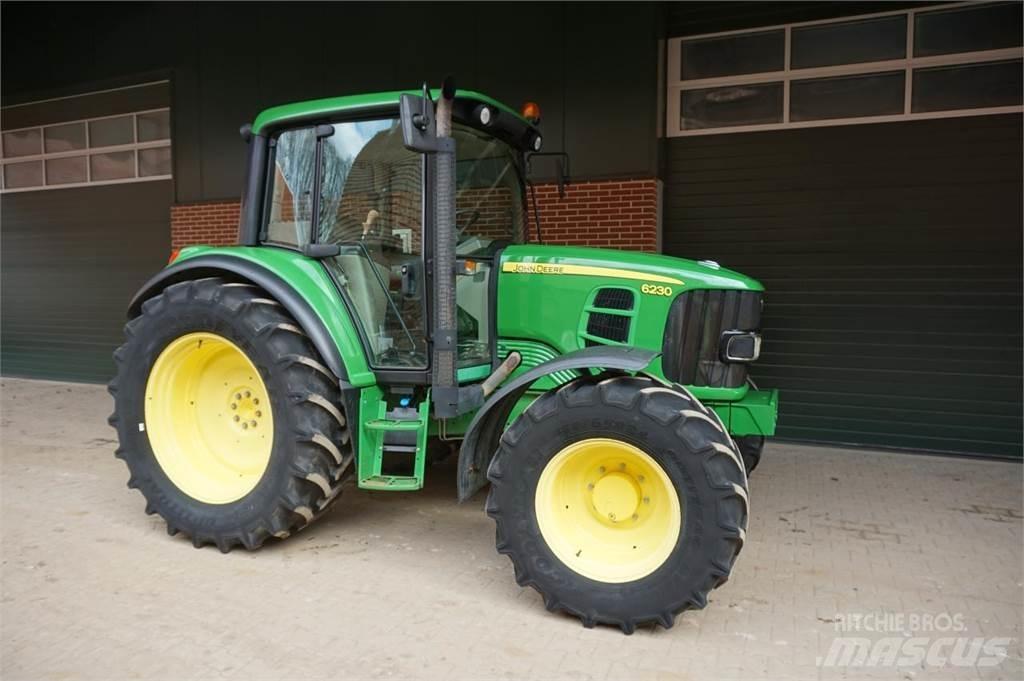 John Deere 6230 曳引機