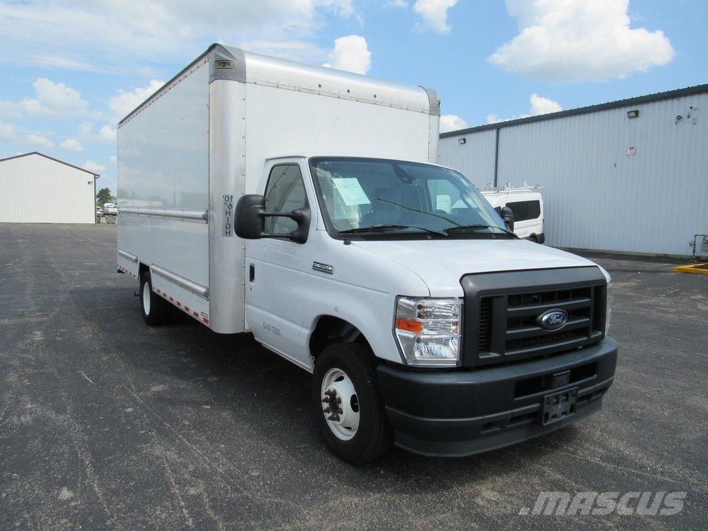Ford E-350 貨箱式卡車