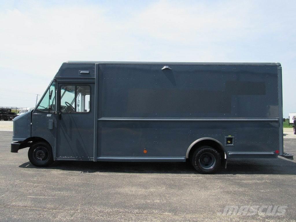 Ford E-450 貨箱式卡車
