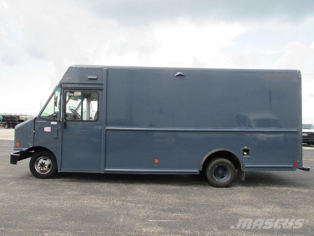 Ford E-450 貨箱式卡車