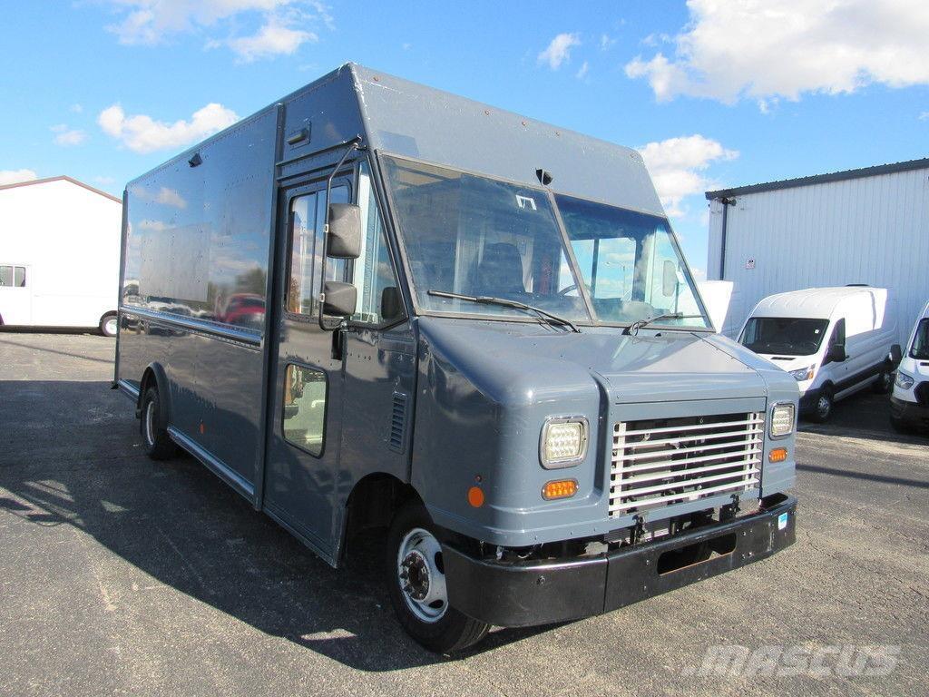 Ford E-450 貨箱式卡車
