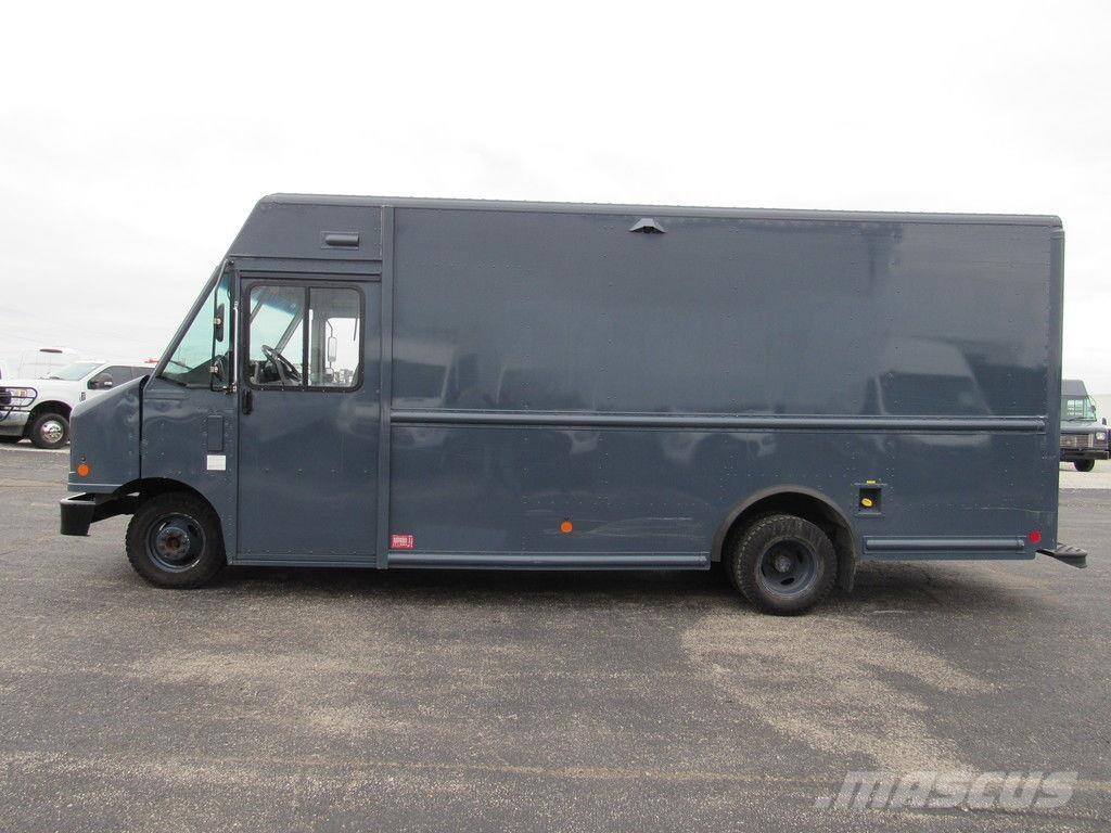Ford E-450 貨箱式卡車