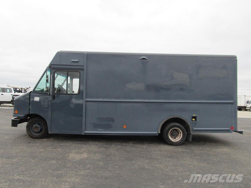 Ford E-450 貨箱式卡車
