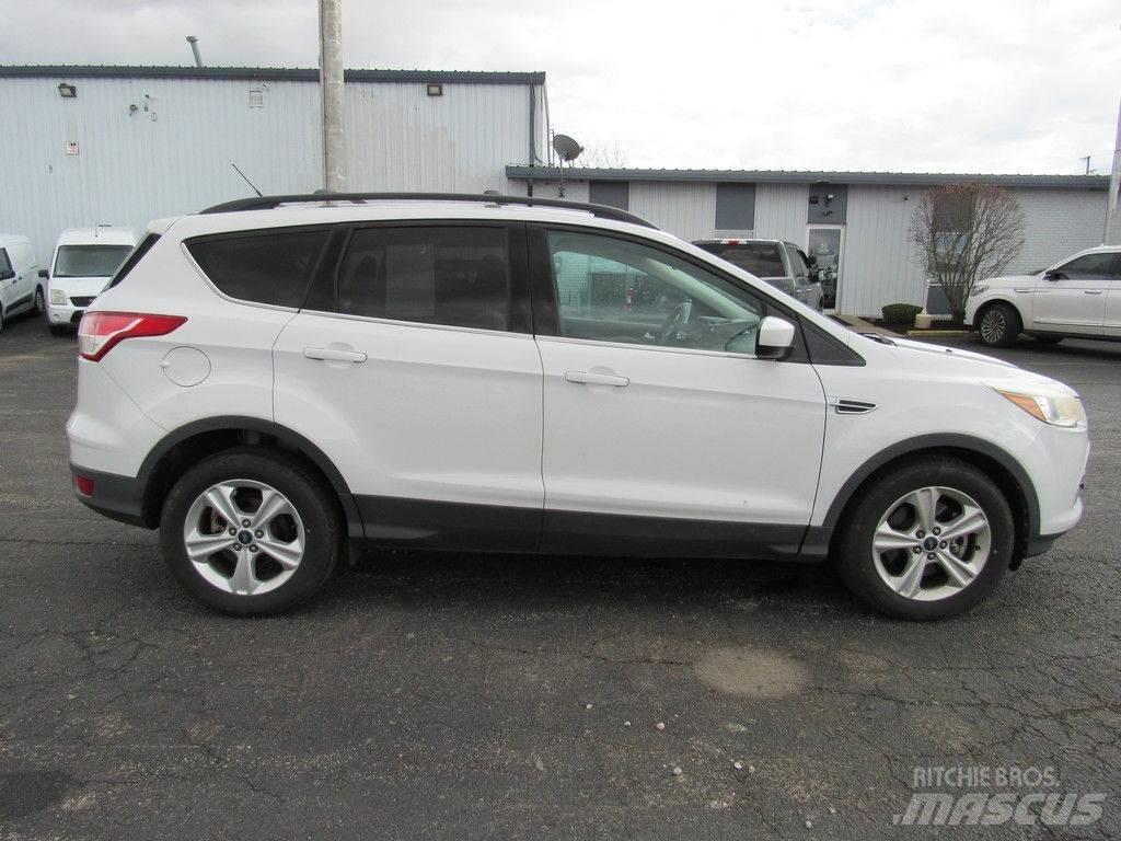 Ford Escape 汽車
