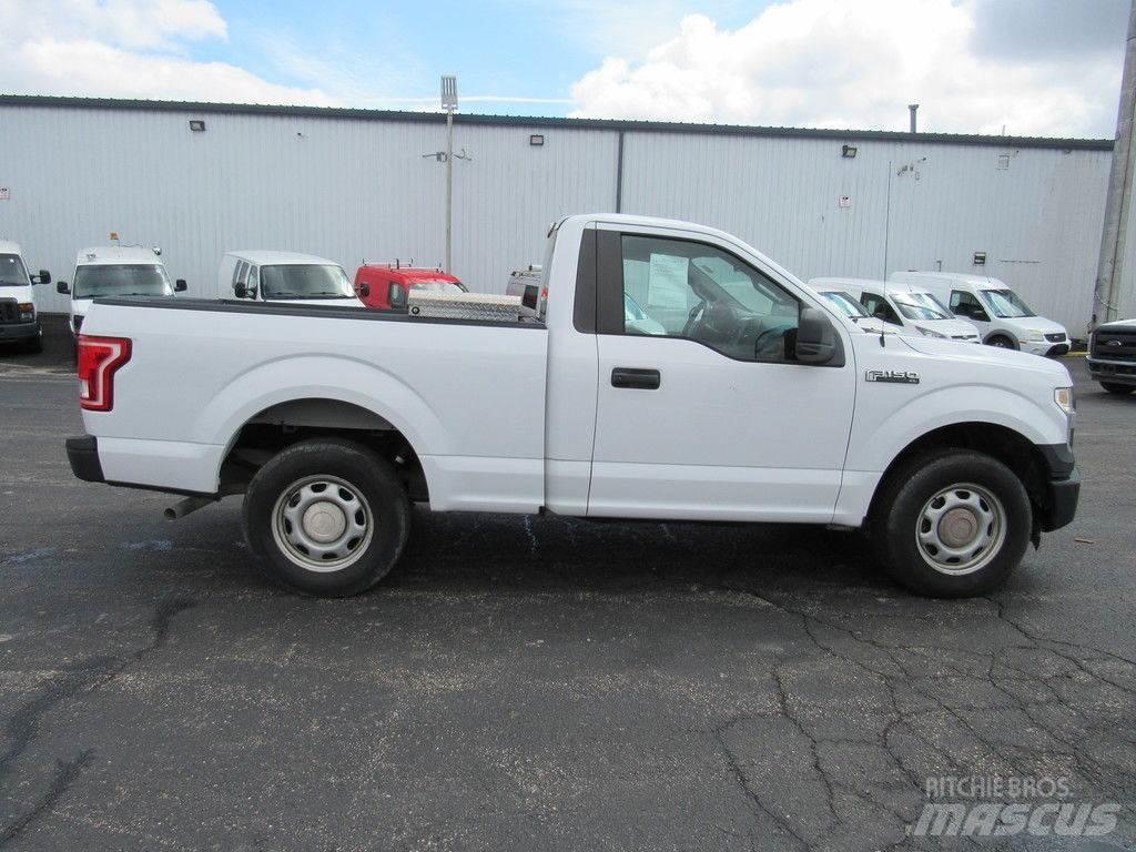 Ford F-150 皮卡.傳統半斗卡車/側卸板