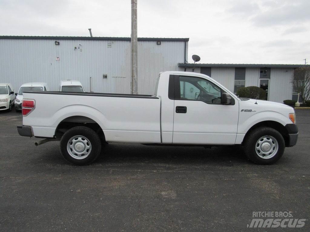 Ford F-150 皮卡.傳統半斗卡車/側卸板