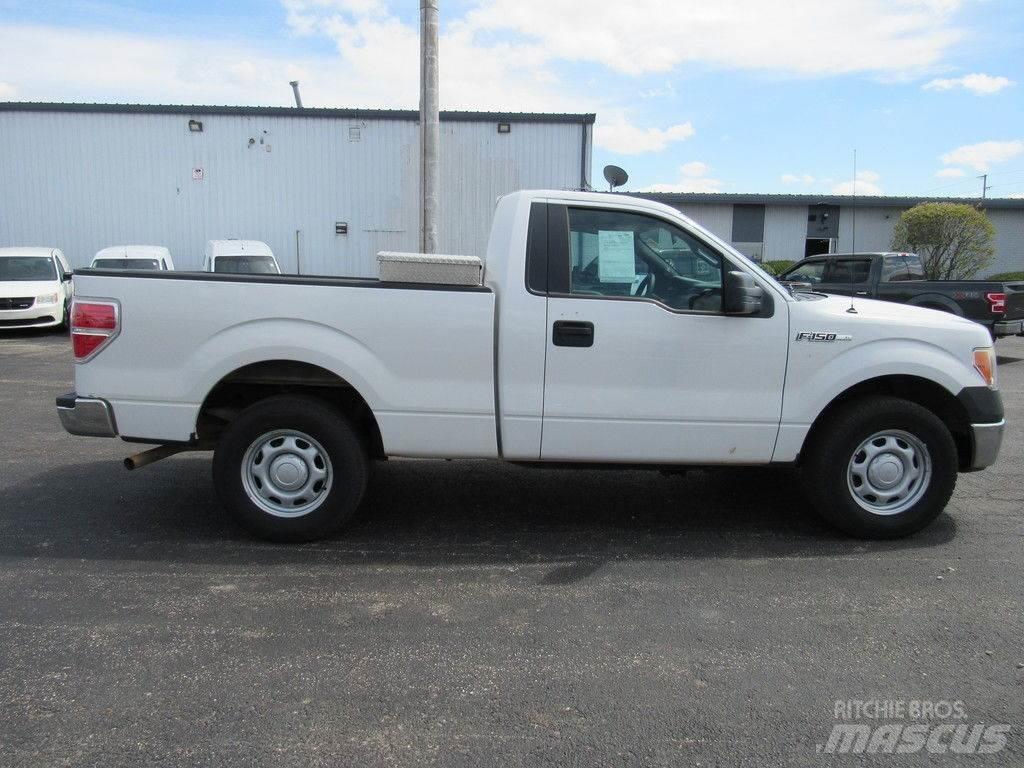 Ford F-150 皮卡.傳統半斗卡車/側卸板