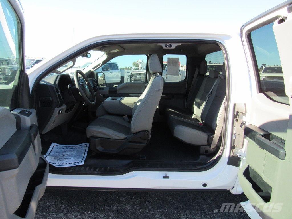 Ford F-150 皮卡.傳統半斗卡車/側卸板