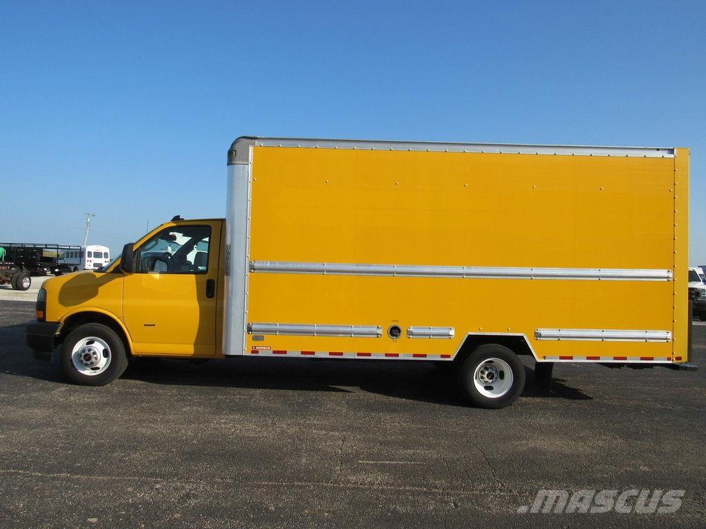 GMC Savana 3500 貨箱式卡車