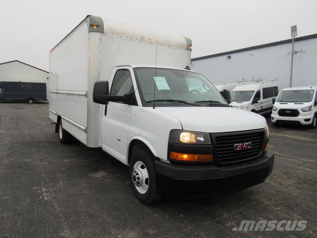 GMC Savana 3500 貨箱式卡車