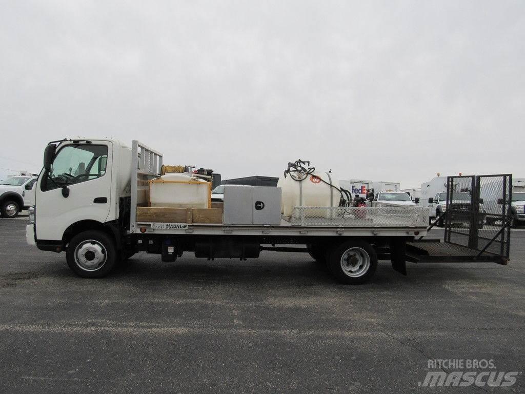Hino XJC740 平板式/側卸式卡車