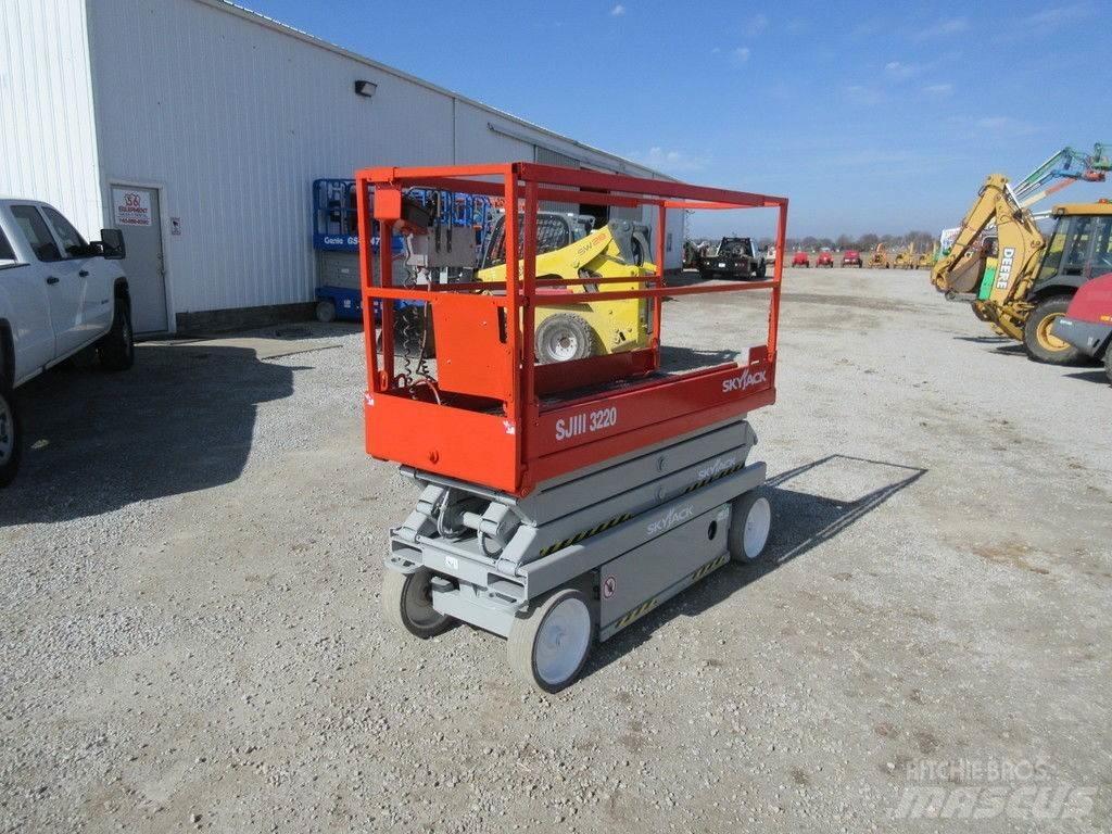 SkyJack SJ3220 其他組件