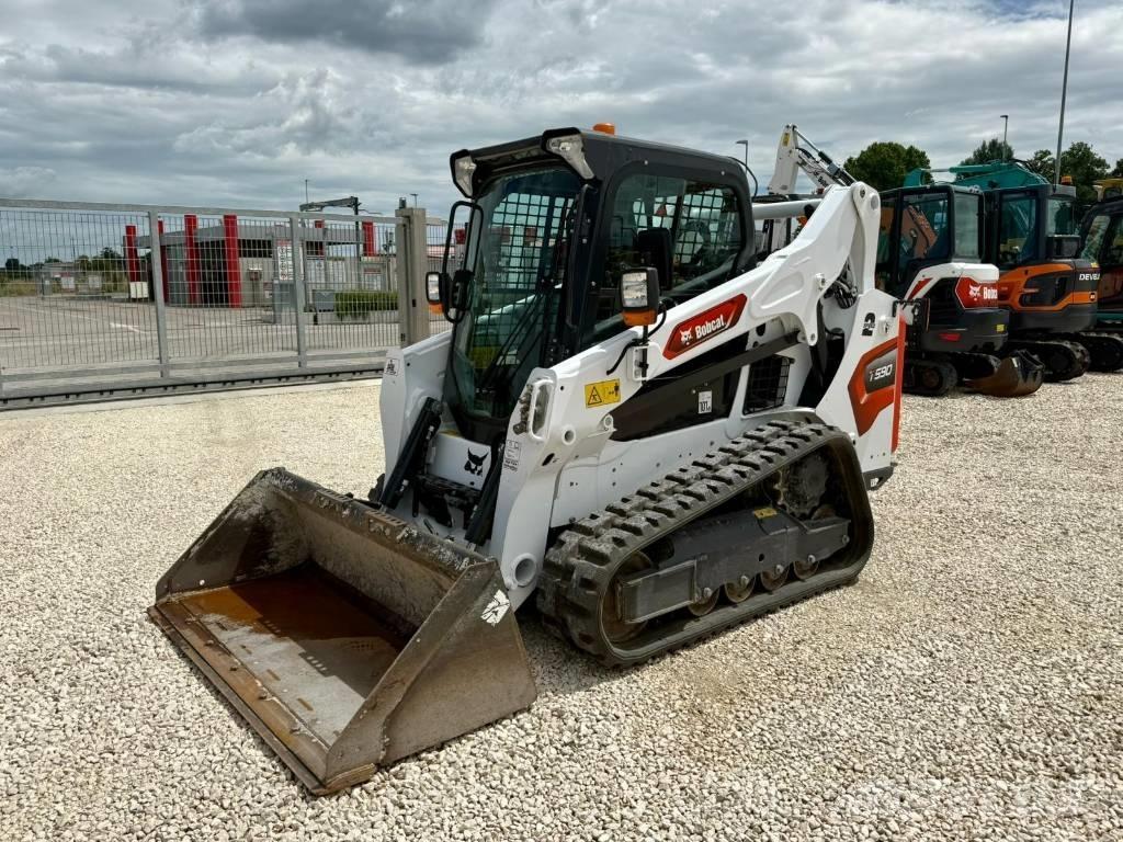 Bobcat T 590 小型裝載機
