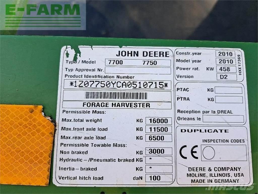 John Deere 7750 自走式飼料採集機