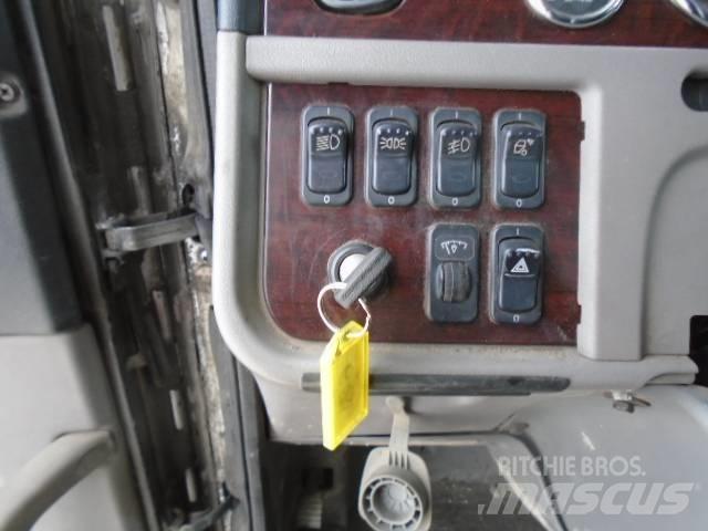 Peterbilt 388 曳引機組件
