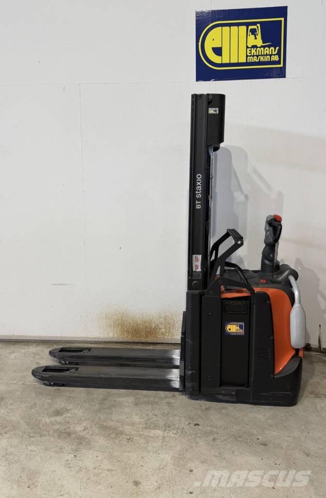 BT truck SPE 120L 行走控制式堆積機