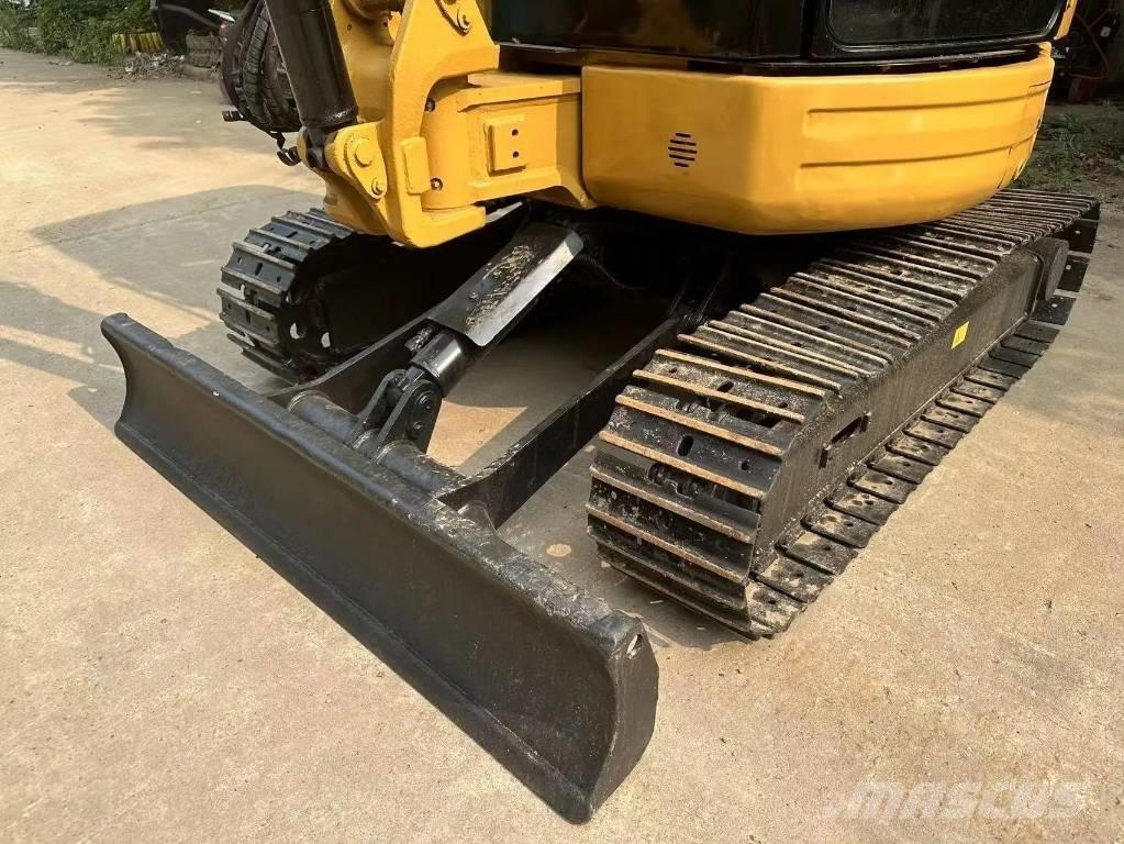 CAT 303 CR 小型挖土機/掘鑿機<7t(小型挖掘機)
