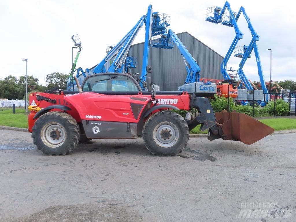 Manitou MT 1335 伸縮臂操作車