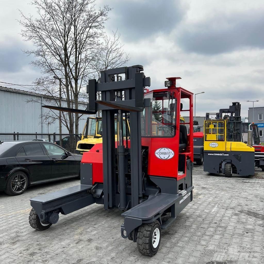 Combilift C4000 四向前伸式堆高機(叉車)